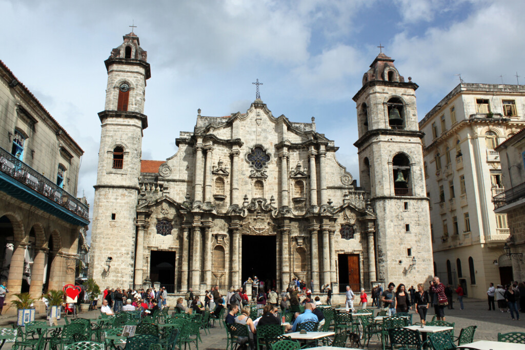 2012 Catedral de San Cristobal anagoria 01 Metropolitan Airport News