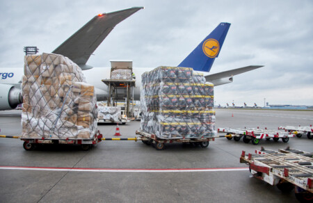 SunExpress, DPD, FIEGE, time:matters and Lufthansa Cargo launch air bridge between Germany and Turkey.