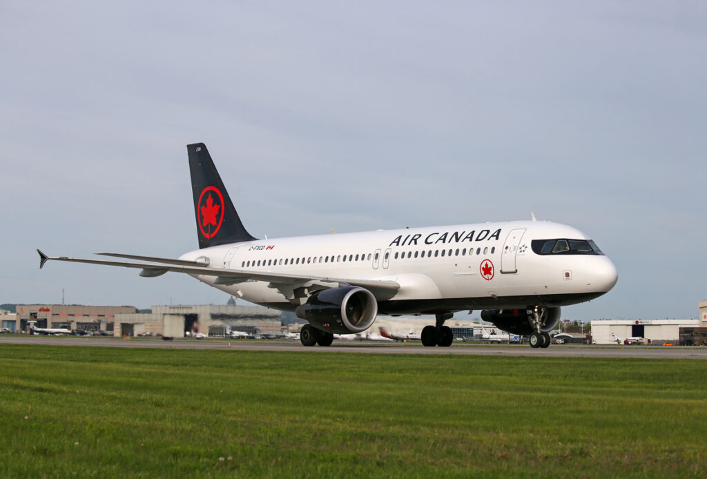 Air Canada A320-300