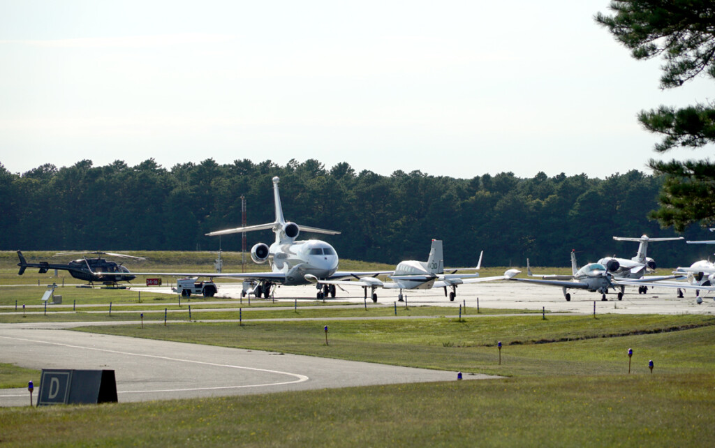 East Hampton Airport