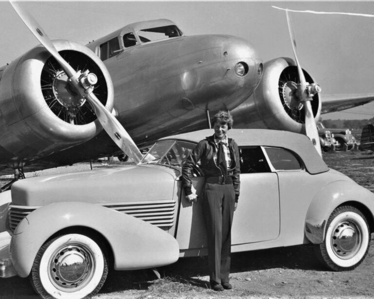 Perfectly Preserved Cord Perpetuates Earhart Legacy Amelia Earhart 1937 Cord Metropolitan Airport News