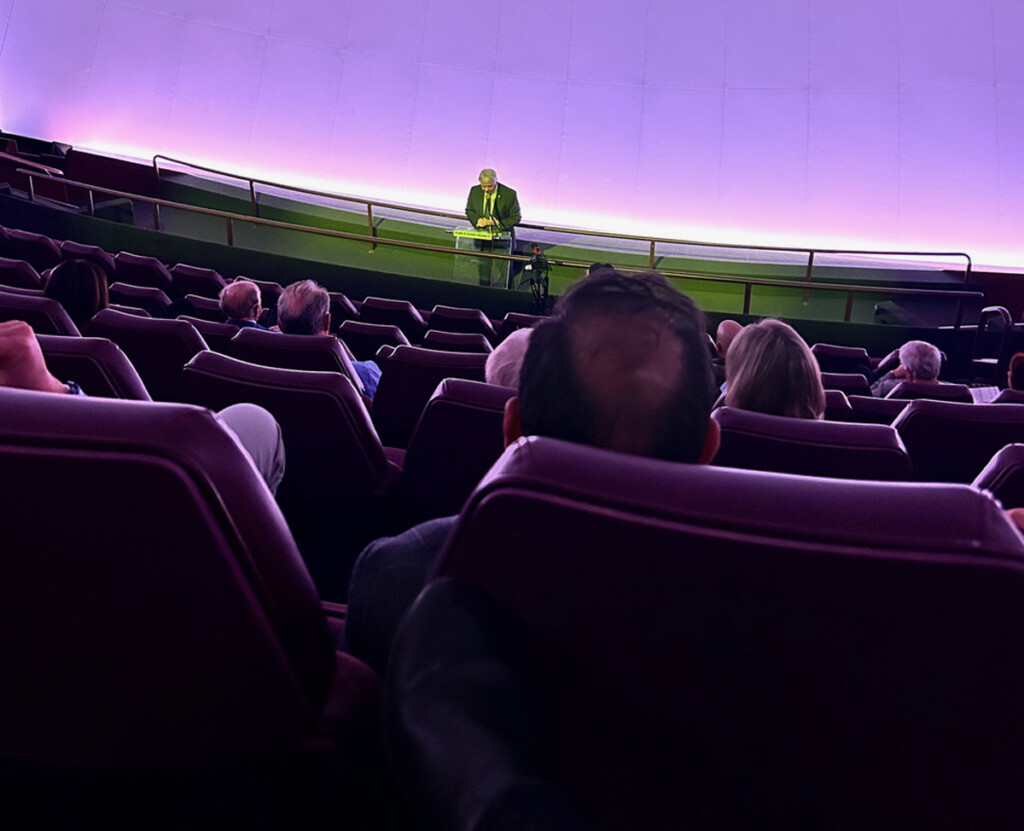 Andrew Parton Pres. COA introduces film Cities of the Future Metropolitan Airport News