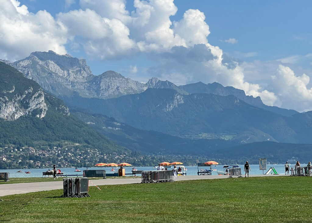 Annecy France 03 Metropolitan Airport News