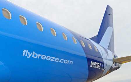 Breeze Airline Long Island MacArthur Airport