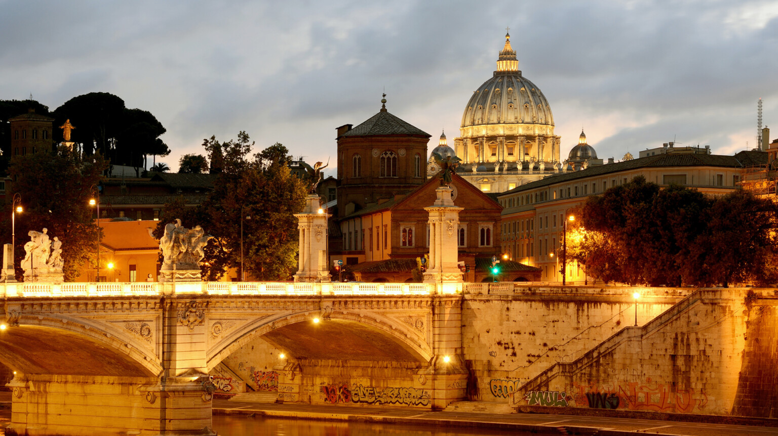 Norwegian’s New Flights to Rome Now in Service Ponte Vittorio Emanuele II at sunset