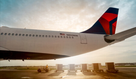 Beyond the Straw: Delta Removes Single-use Plastics Onboard, in Clubs DELTA AIRLINES STRAWS