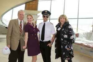FEATURE-TWA_Ed-and-Roberta New York Airport FEATURE TWA Ed and Roberta Metropolitan Airport News