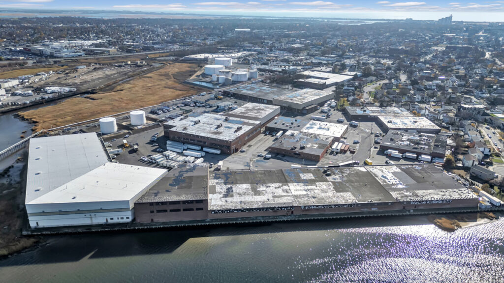 Inwood Logistics Center