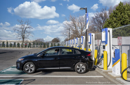 Governor Cuomo Announces Largest Public Electric Vehicle Fast-Charging Station in the Northeast Now Available at JFK Airport JFK Airport largest public EV fast charging station image2 Metropolitan Airport News