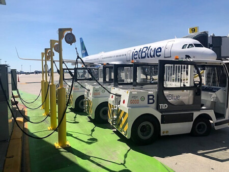 JetBlue Introduces the Largest Electric Ground Service Equipment (eGSE) Fleet at New York’s JFK