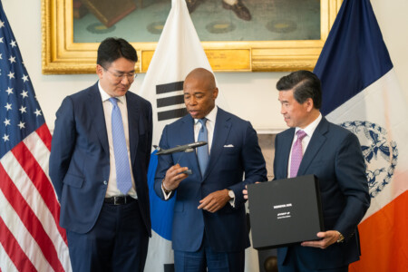 Mayor Eric Adams meets with AMCHAM Korea Chairman and CEO James Kim and Korean Air Chairman and CEO Walter Cho