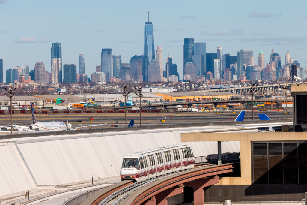 Alstom Signs Seven-Year Operations & Maintenance Services Contract with Newark Liberty International Airport
