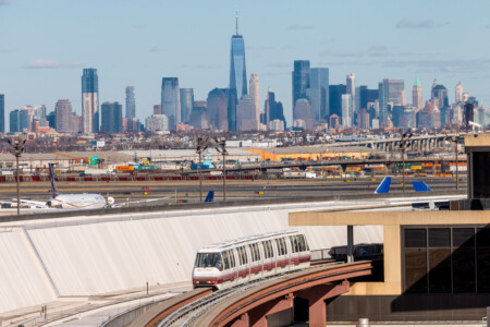 Alstom Signs Seven-Year Operations & Maintenance Services Contract with Newark Liberty International Airport