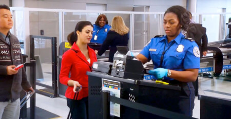 United Airlines Modernizes Airport Screening Experience at Newark Liberty Newark UnitedAirlines TSA Screening Metropolitan Airport News