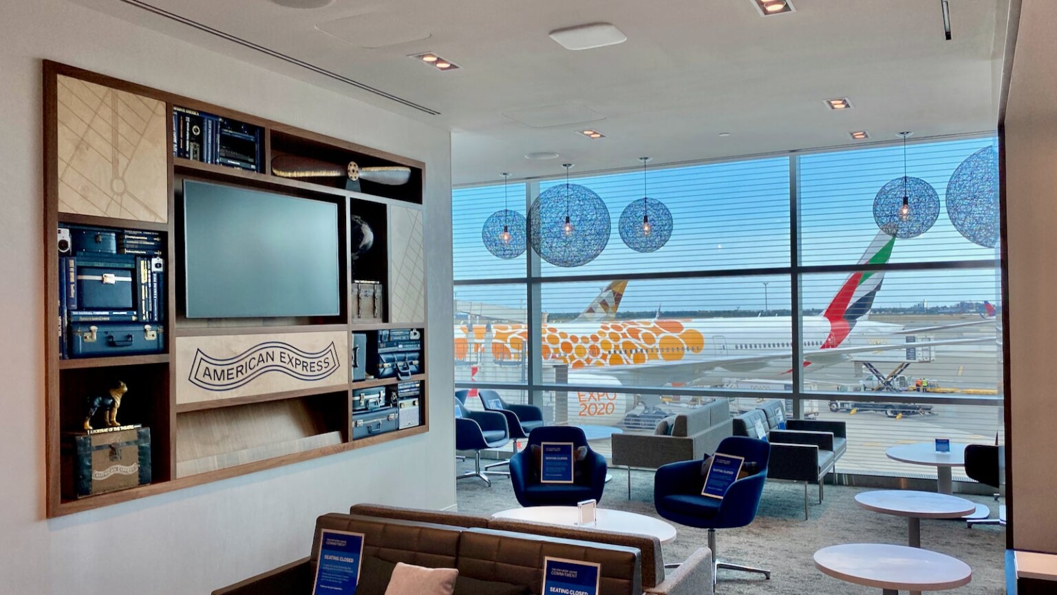 Centurion Lounge at JFK Terminal Opens OCTOBER WEB0 AMEX CENTURY LOUNGE JFK TERMINAL 4 Metropolitan Airport News