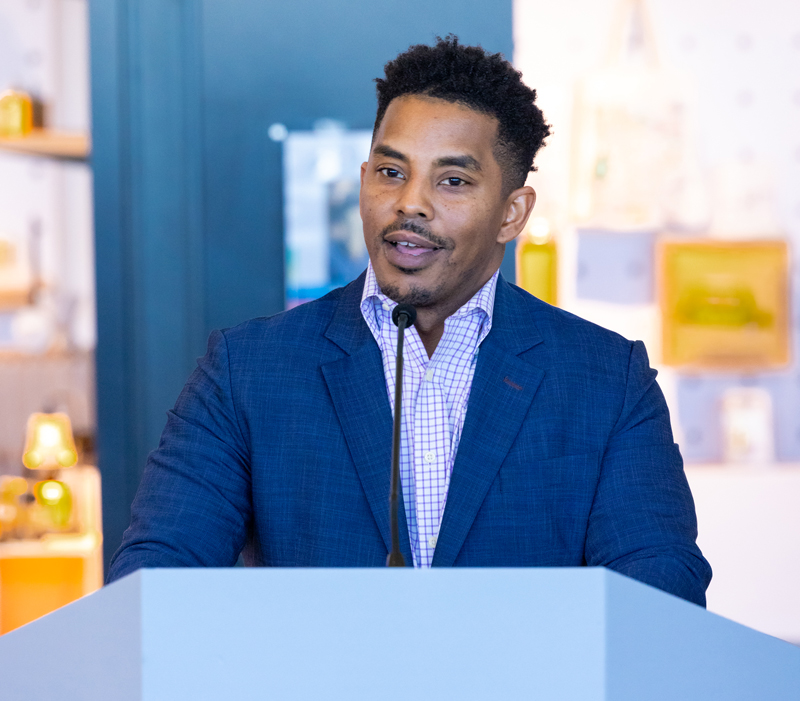Small Business Retail Accelerator at JFK's T8 Creates Economic Opportunities for Local Entrepreneurs in Airport Concessions Programs New York Airport Obie Kernodle, American Airlines, Director of Government Affairs
