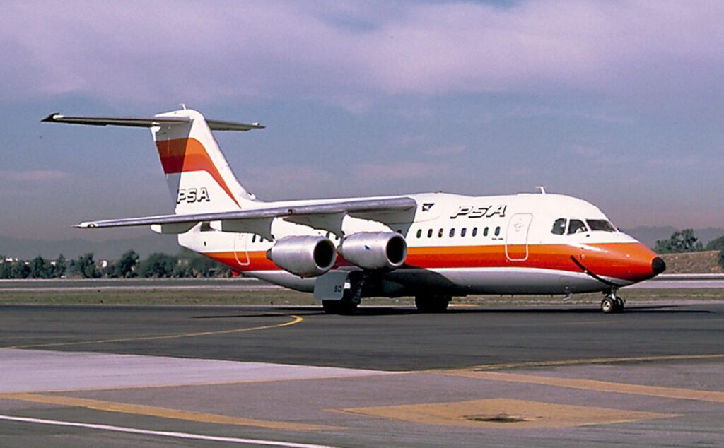 Pacific Southwest Airlines: Smiling Success in California New York Airport Pacific Southwes Airlines BAe-146-200