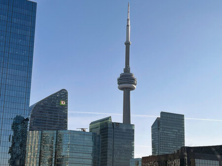 A Quick Shot to Toronto Quick Shot to Toronto4 Metropolitan Airport News