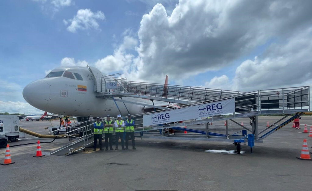 Over 60 Aircraft in the Avianca Fleet Now Feature More Visible Row Markers With Braille and Higher Contrast Rampa abordaje Avianca Metropolitan Airport News