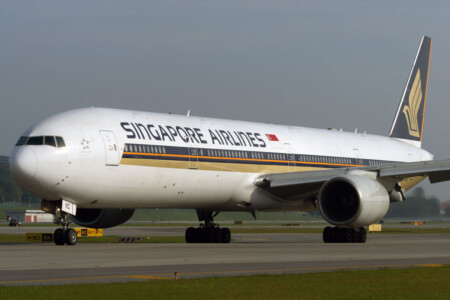 Singapore Airlines 777-300ER