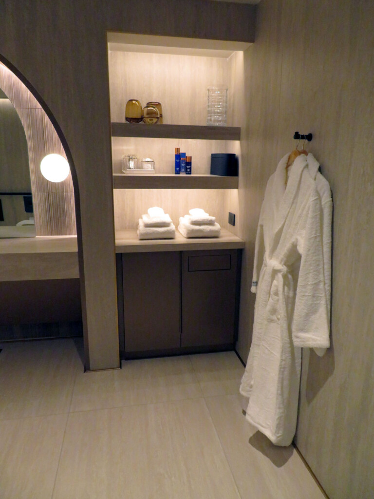 Chase Announces the Opening of Chase Sapphire Lounge by The Club at LaGuardia Airport’s Terminal B New York Airport Spa Amenity Metropolitan Airport News