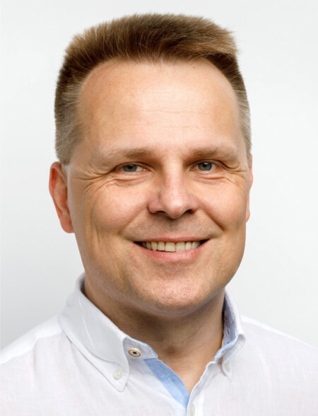 DHL Supply Chain Names Stephan Schablinski Vice President, Operations Excellence – GoGreen Stephan Schablinski Vice President, Operations Excellence – GoGreen