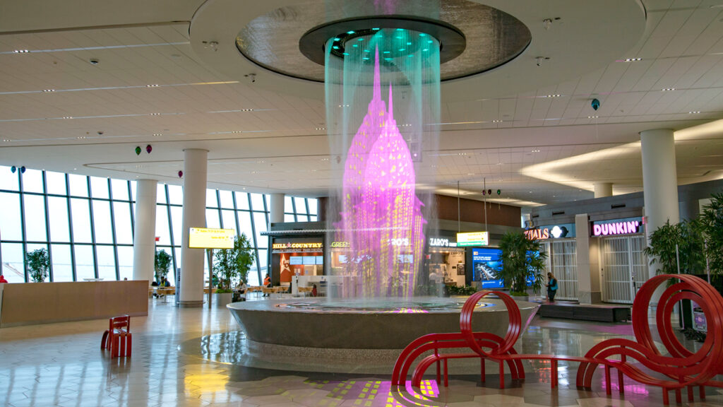 LaGuardia Airport Terminal B Holds Its Place Among The World’s Best With 5-Star Skytrax Rating New York Airport TermainlBWaterFeaturesChryslerBldg 2 Metropolitan Airport News