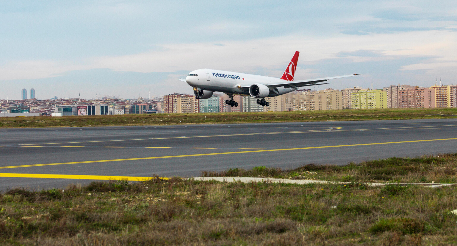 Boeing, Turkish Airlines Celebrate the Airline’s First 777 Freighter Turkish-777-Freighter