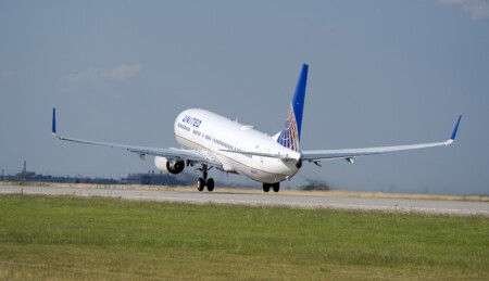 United Airlines Buys Flight Training School