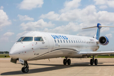 United CRJ-550