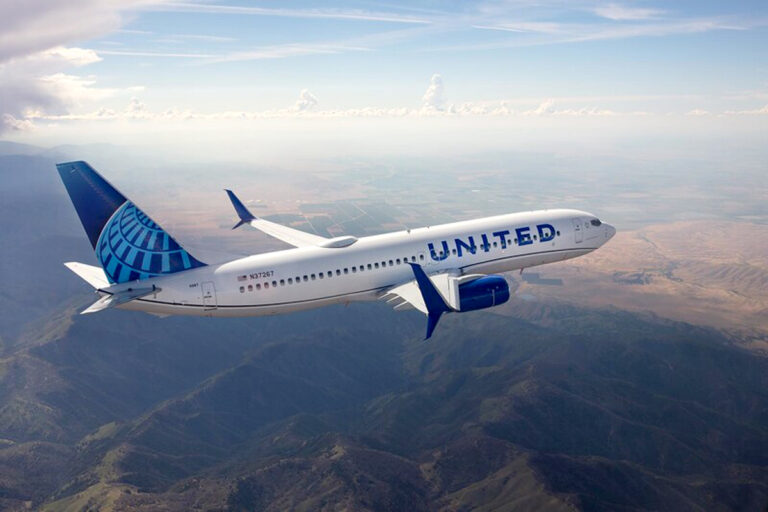 United Airlines 737