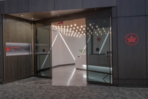 News Releases Air Canada's Latest Maple Leaf Lounge Opens in New York-LaGuardia Airport's New Terminal