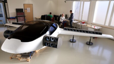 lilium full scale prototype workshop Metropolitan Airport News