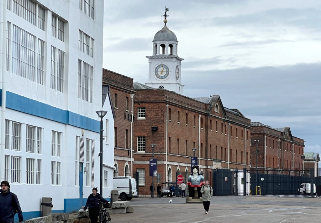 A Cruise Stay Alternative 
to Southampton, England