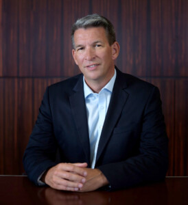 Steve Allen Appointed to Lead dnata’s Global Operations The Emirates Group has announced the appointment of Steve Allen as the Executive Vice President of dnata.